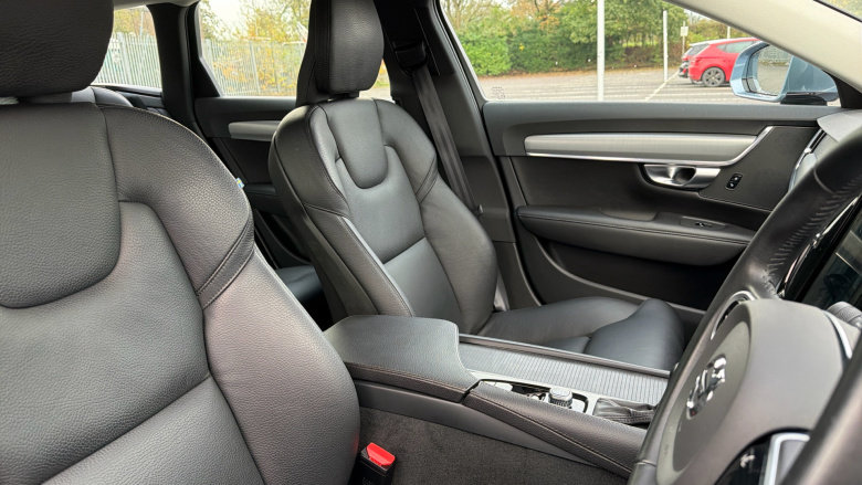 Volvo V90 2.0 T4 Momentum Plus 5dr Geartronic Petrol Estate